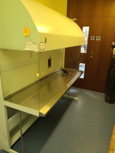 Thumbnail image of K Systems IVF Workstation Type - L126 Class 1 Cabinet Clean Air Lab
