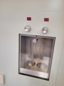 Thumbnail image of K Systems IVF Workstation Type - L126 Class 1 Cabinet Clean Air Lab