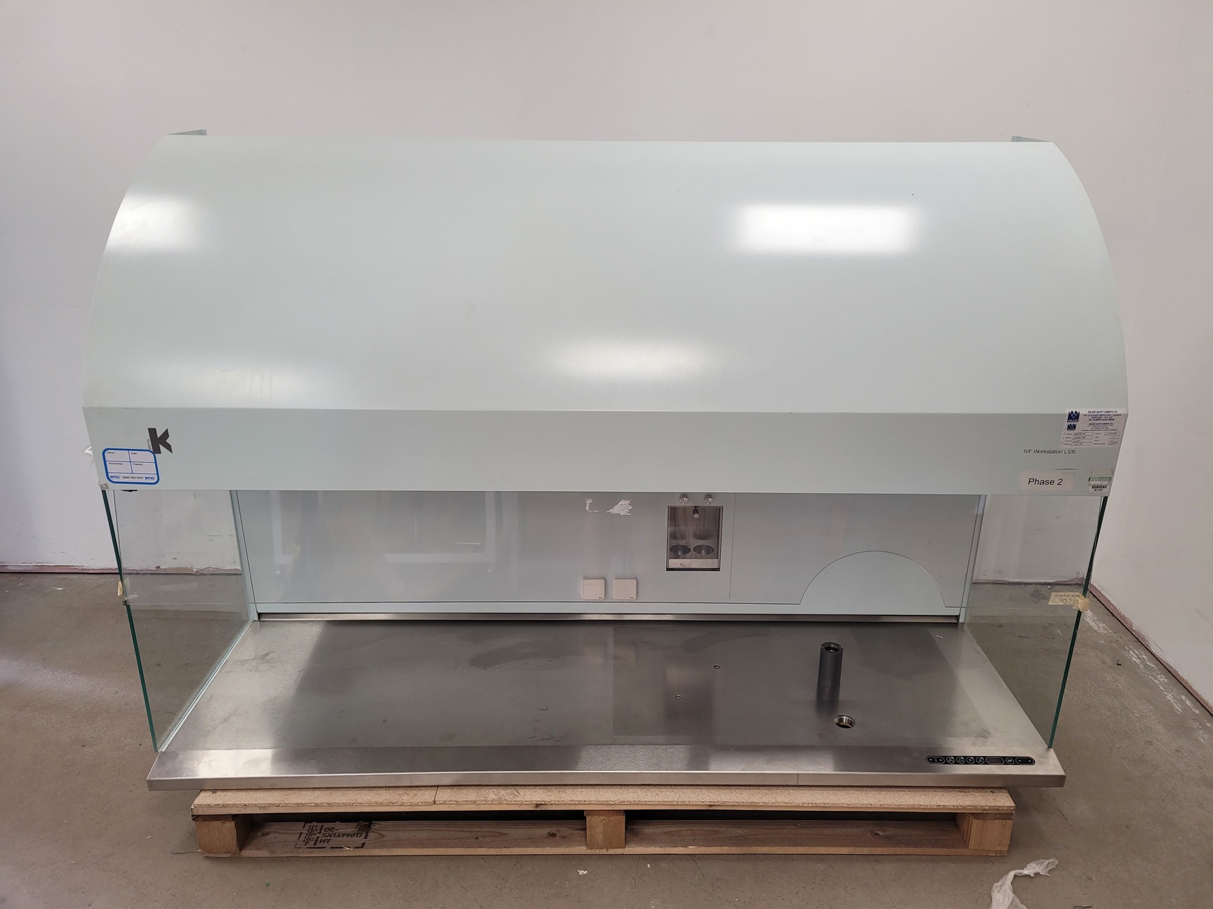 Image of K Systems IVF Workstation Type - L126 Class 1 Cabinet Clean Air Lab