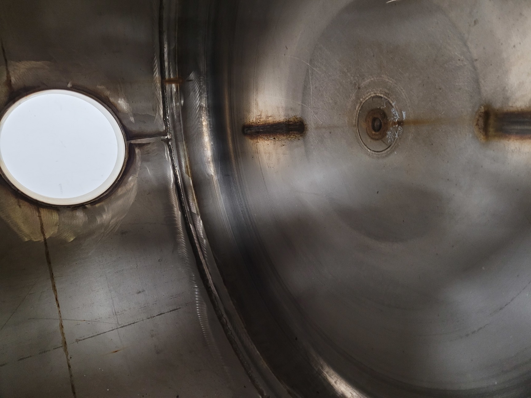 Image of 2 x Horizontal Pressure Tanks Material Lab