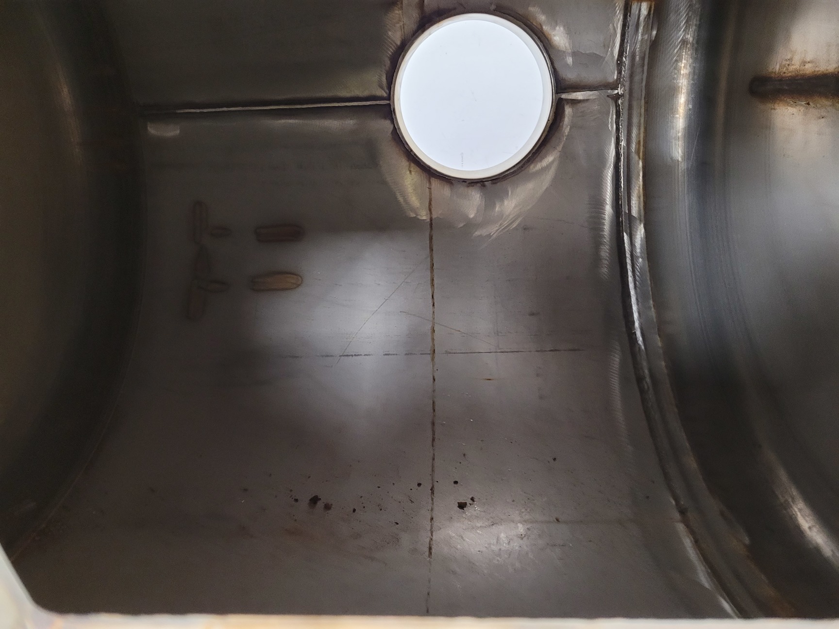 Image of 2 x Horizontal Pressure Tanks Material Lab
