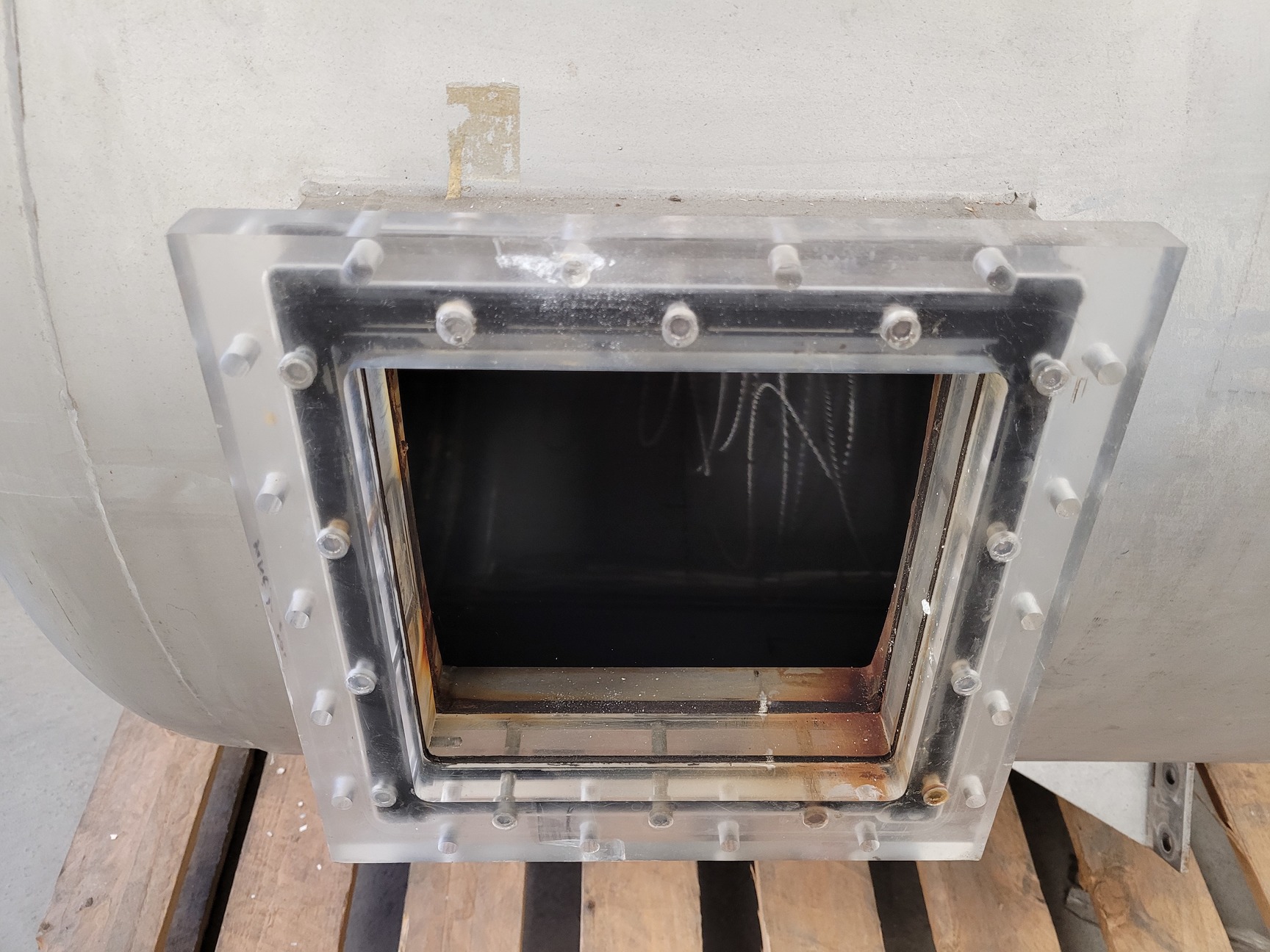 Image of 2 x Horizontal Pressure Tanks Material Lab