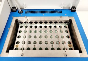 Thumbnail image of Biotage TurboVap LV Concentration Evaportation Workstation Water Bath lab