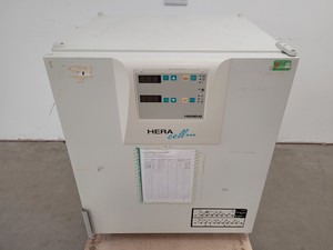 Thumbnail image of Heraeus HeraCell 240 CO2 Laboratory Incubator Lab