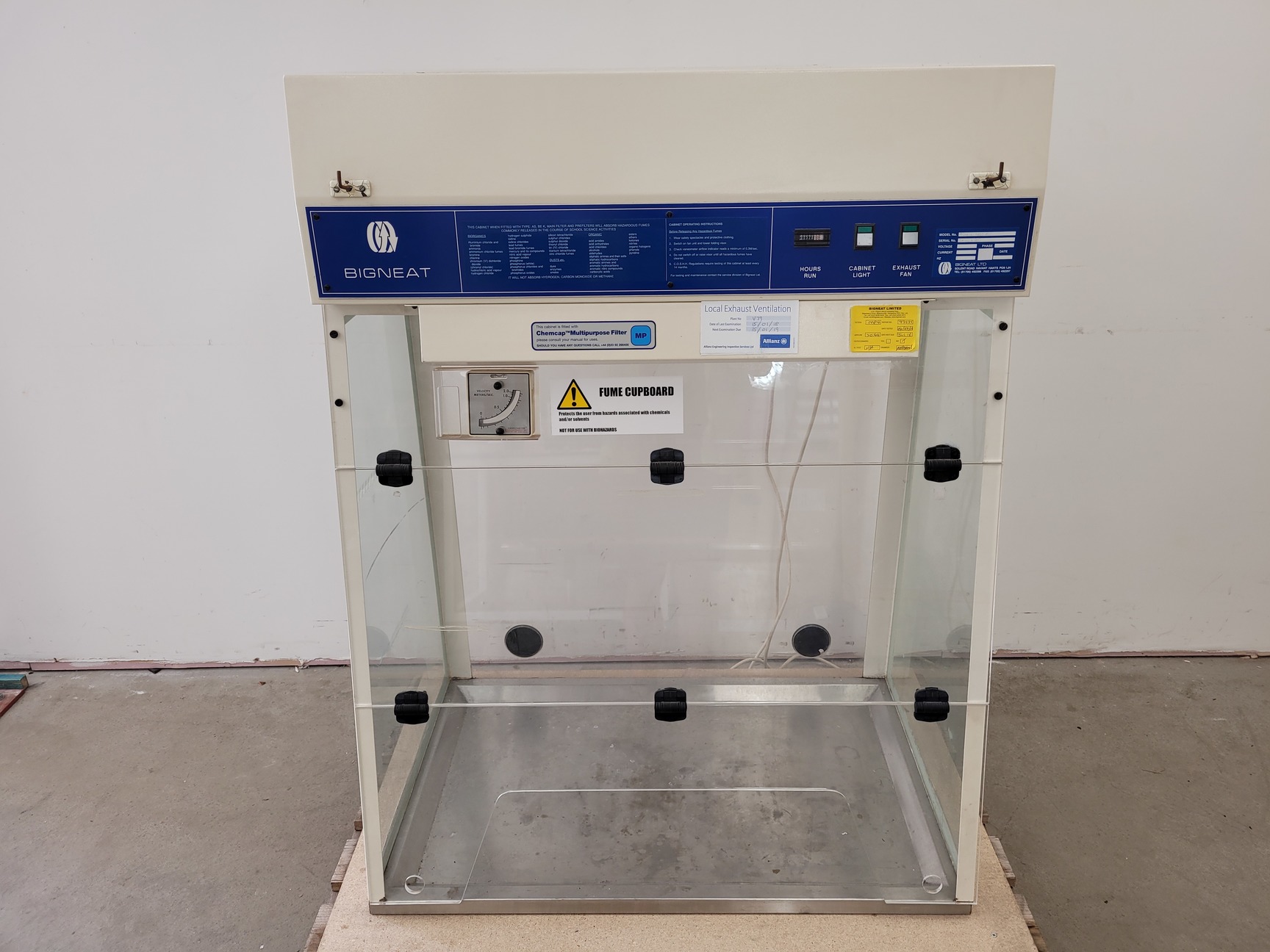 Image of Bigneat Fume Cupboard  Model - Filtair 1004BC Lab
