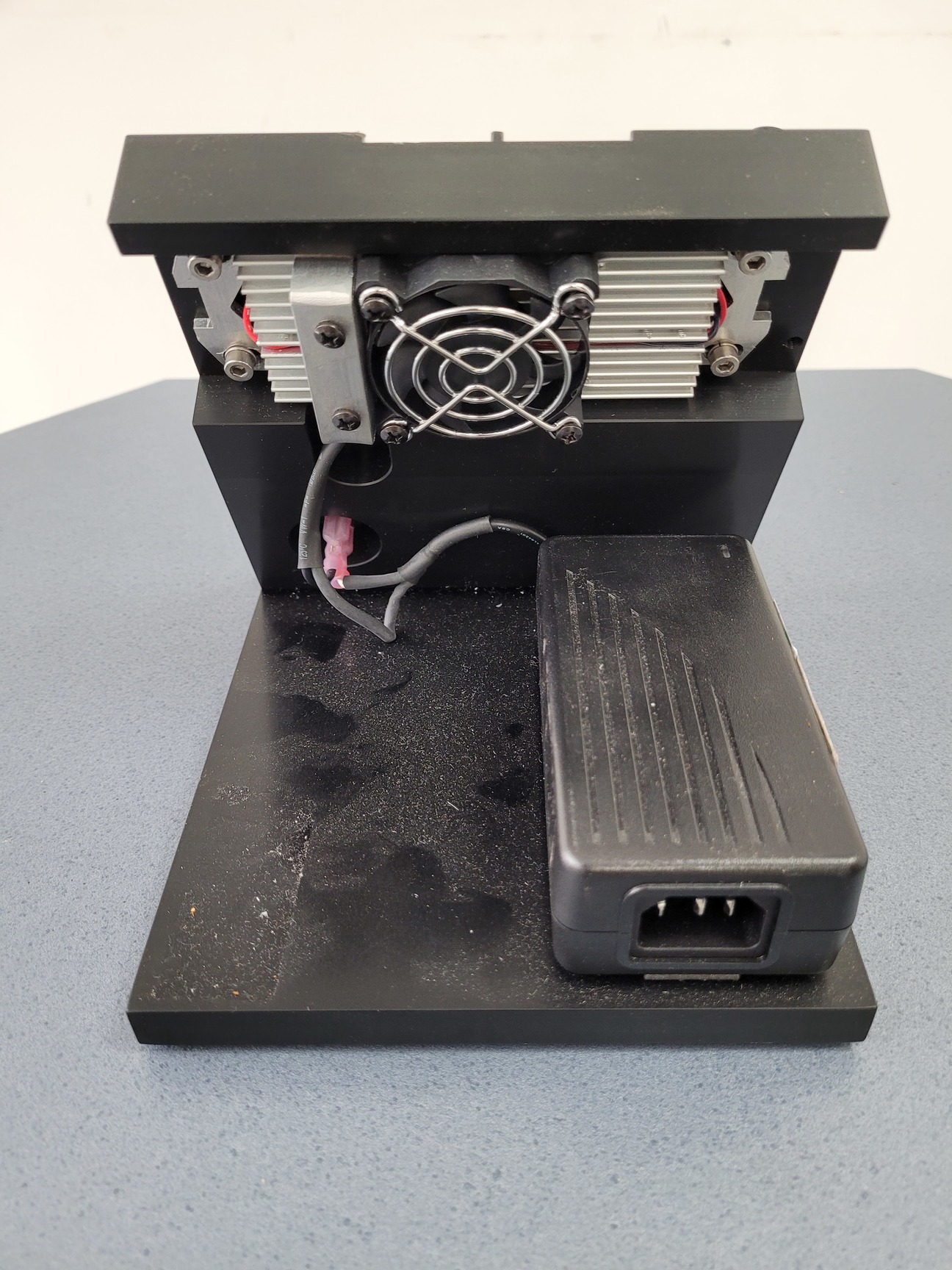 Image of BioTrove OpenArray NT Cycler qPCR Instrument Model - 20001-200 & Software Lab