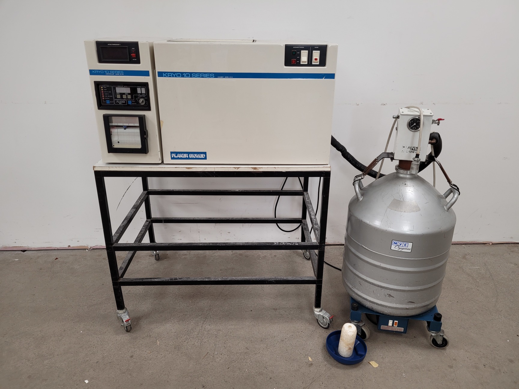 Image of Planer Biomed Kryo 10 Series Automated Laboratory Freezer Cryostat Lab