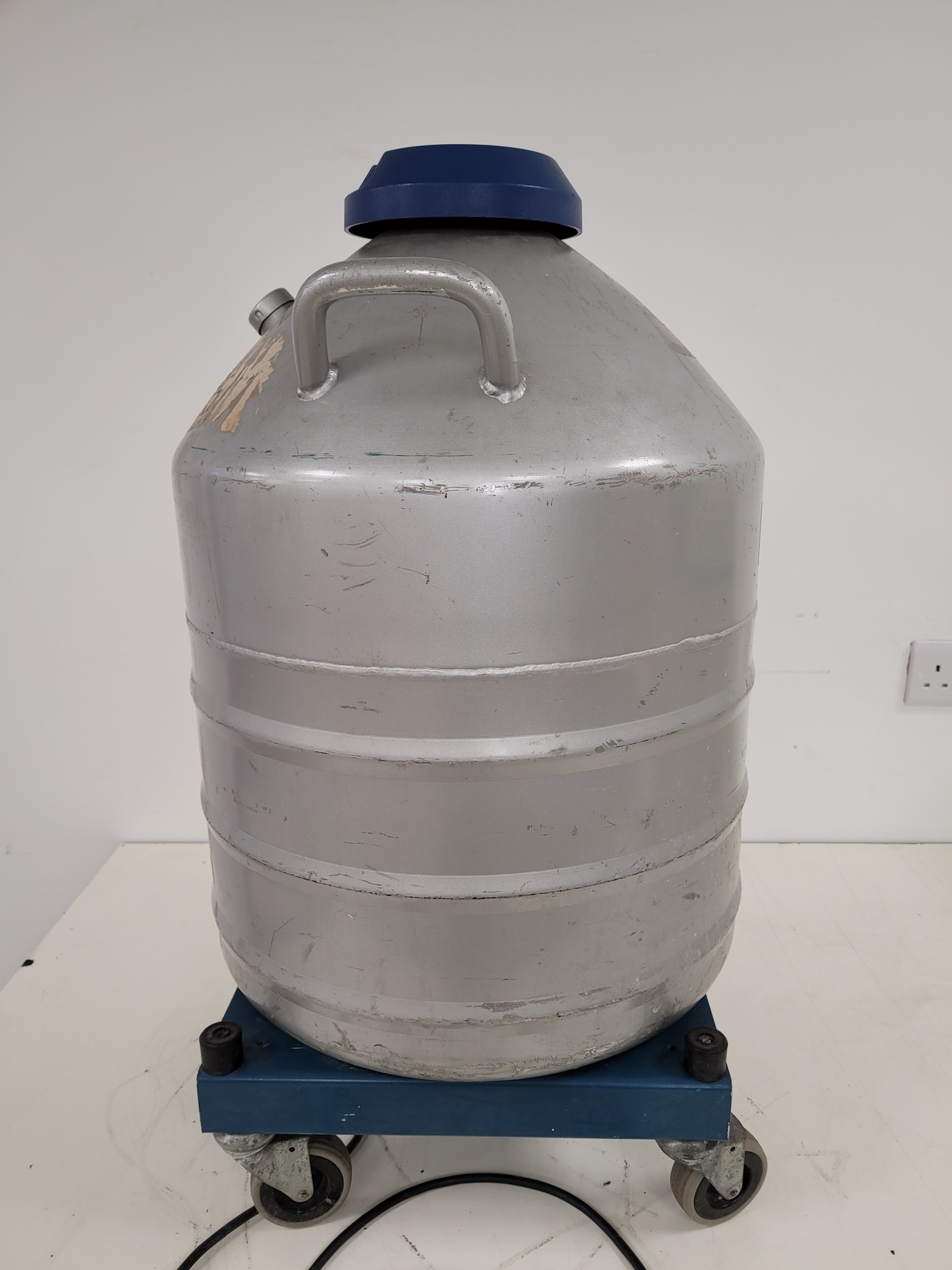 Image of Planer Biomed Kryo 10 Series Automated Laboratory Freezer Cryostat Lab