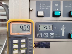 Thumbnail image of Kuhner Floor Standing Laboratory Incubator Shaker  Model - ISF-1-W Lab