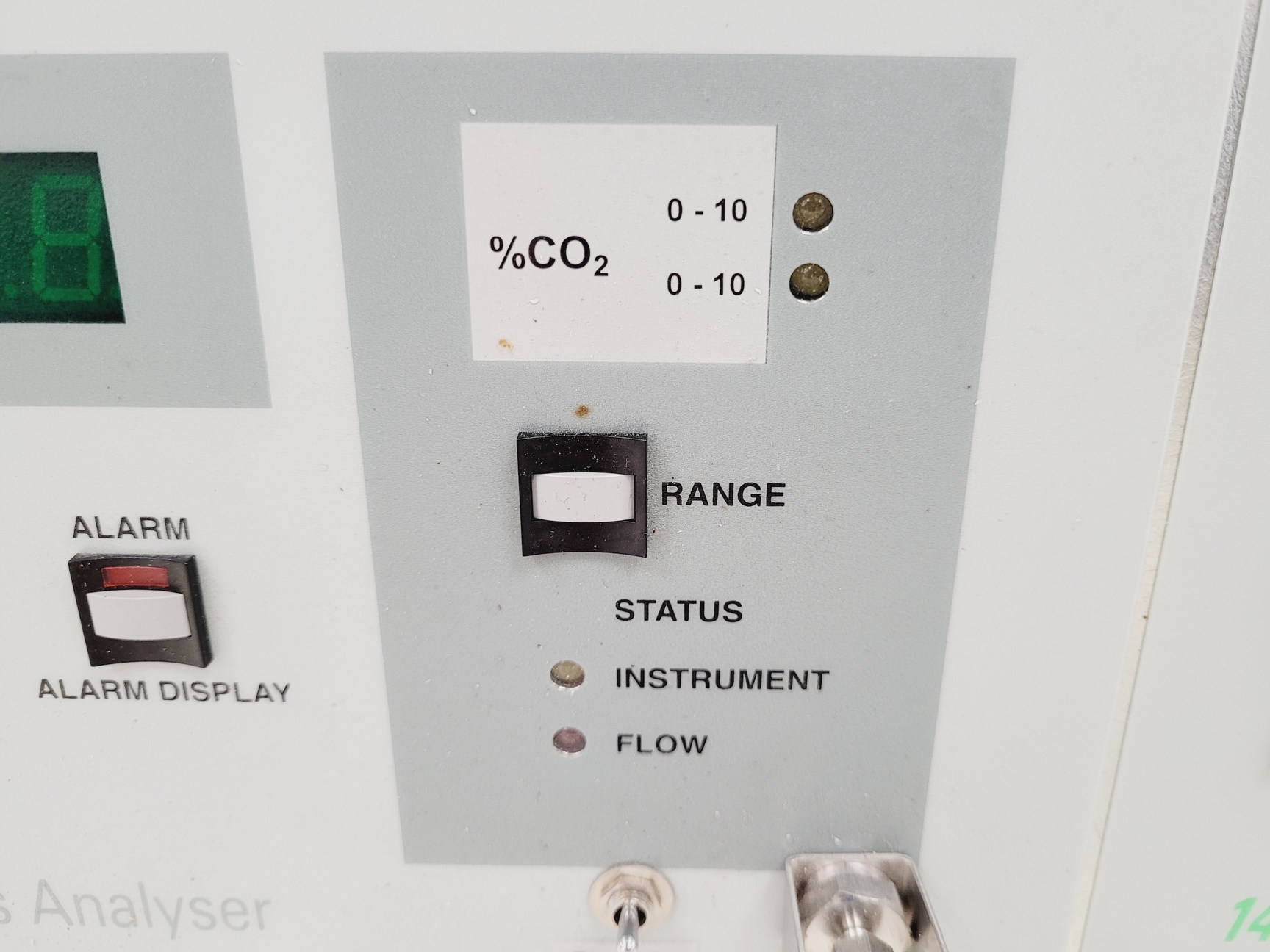 Image of Servomex 1440 Gas Analyser Double Twin Unit Lab