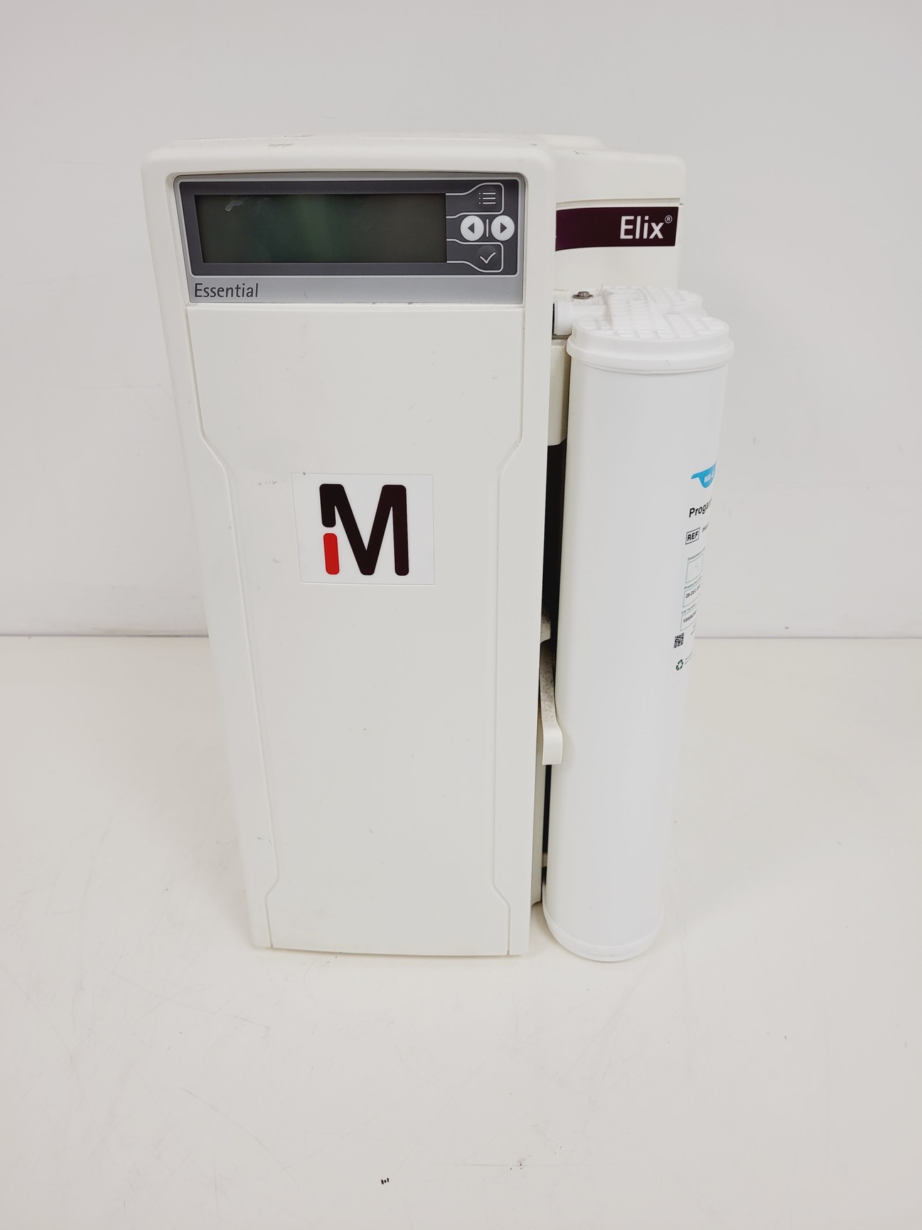 Image of Millipore Elix Essential 10 UV Water Purification System  Cat no. ZLXEV10WW Lab