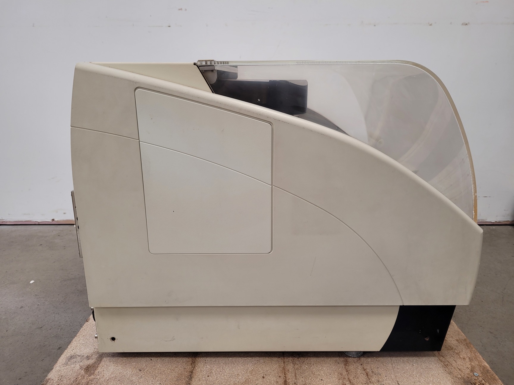 Image of Leica ST5020 Multistainer Slide Stainer Cat no. 047533623 Lab