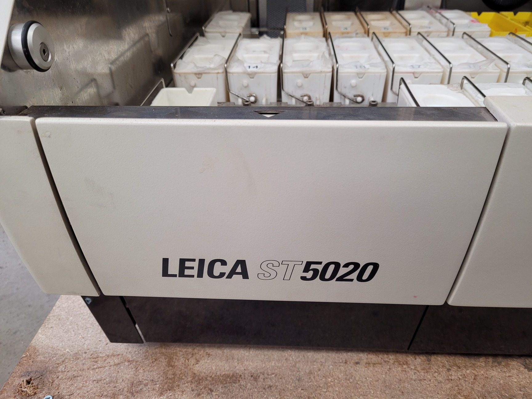 Image of Leica ST5020 Multistainer Slide Stainer Cat no. 047533623 Lab
