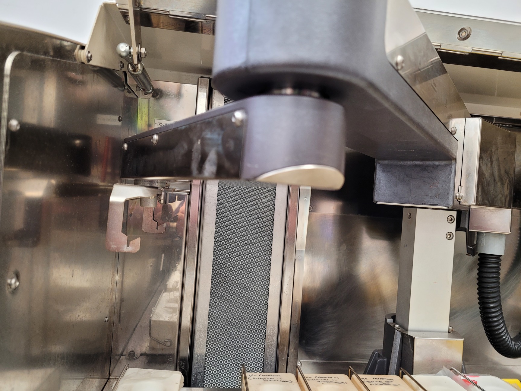 Image of Leica ST5020 Multistainer Slide Stainer Cat no. 047533623 Lab