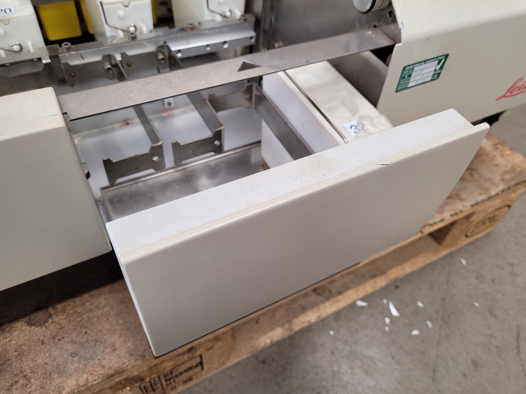 Image of Leica ST5020 Multistainer Slide Stainer Cat no. 047533623 Lab