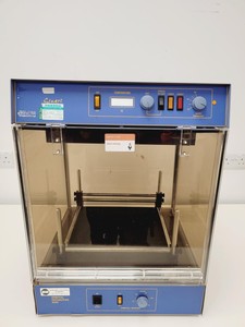 Thumbnail image of Stuart SI50 Orbital Incubator Platform Shaker Lab
