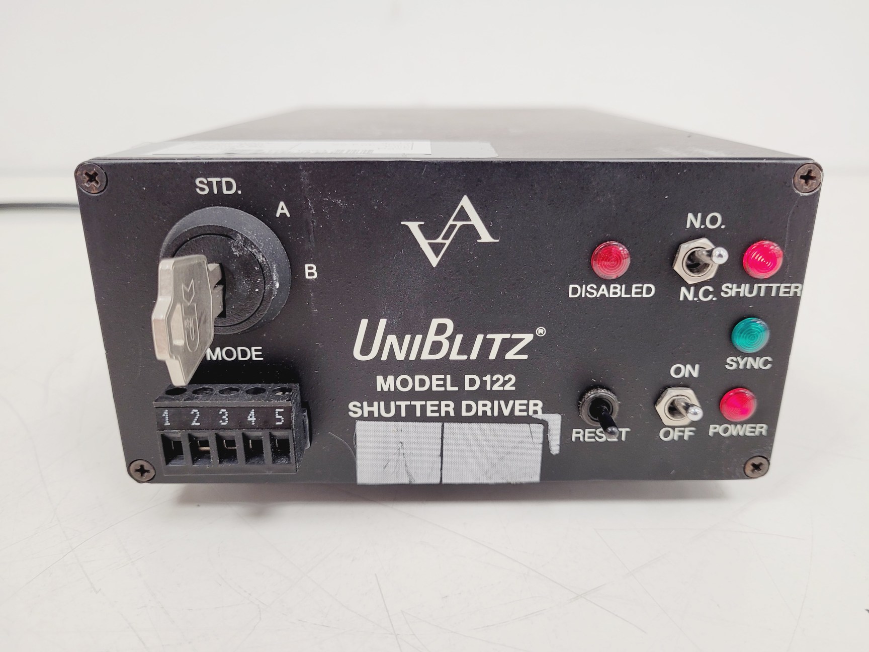 Image of UniBlitz Shutter Driver Mod LS6T2 & Shutter Model D122 Lab