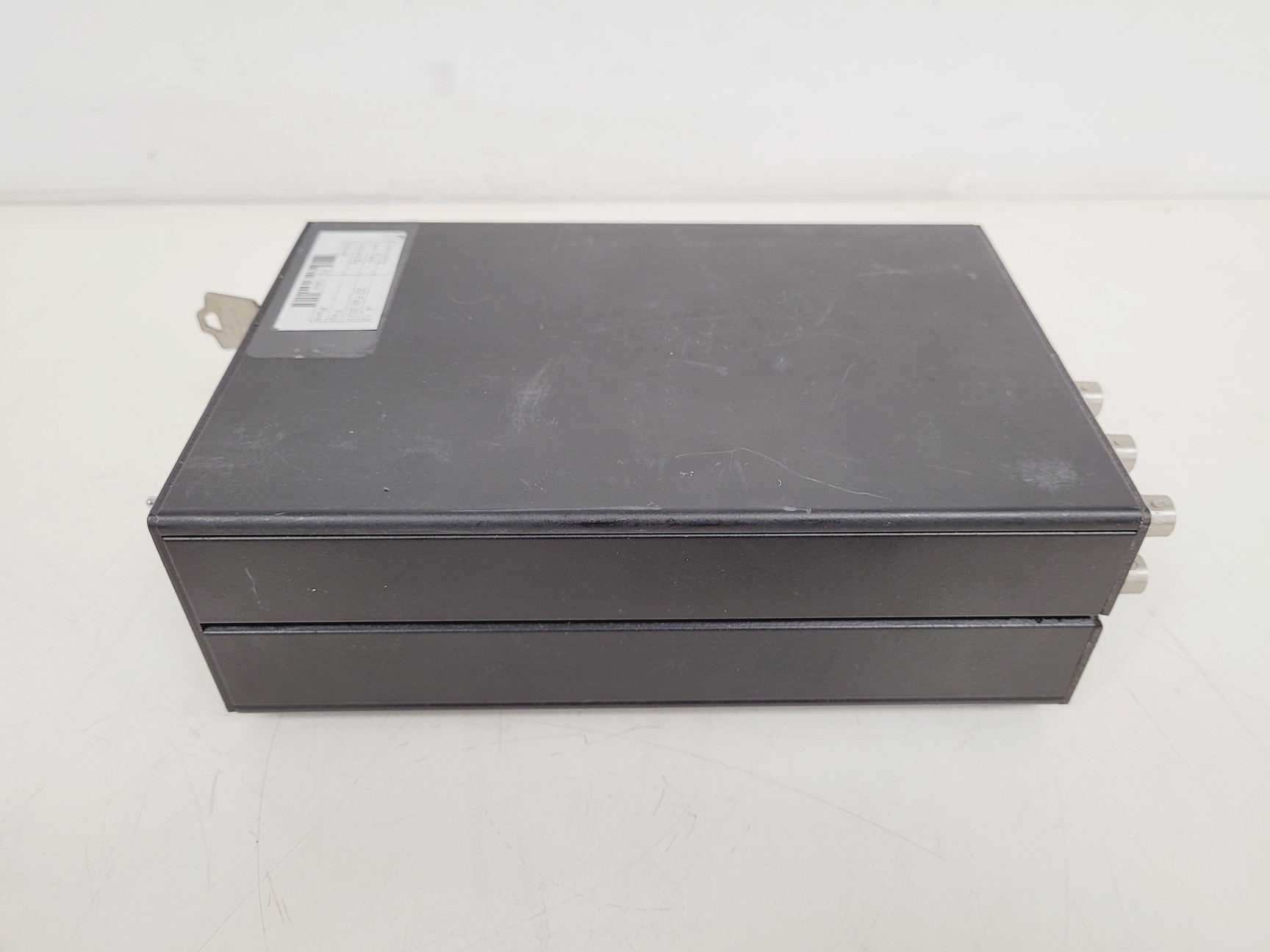 Image of UniBlitz Shutter Driver Mod LS6T2 & Shutter Model D122 Lab