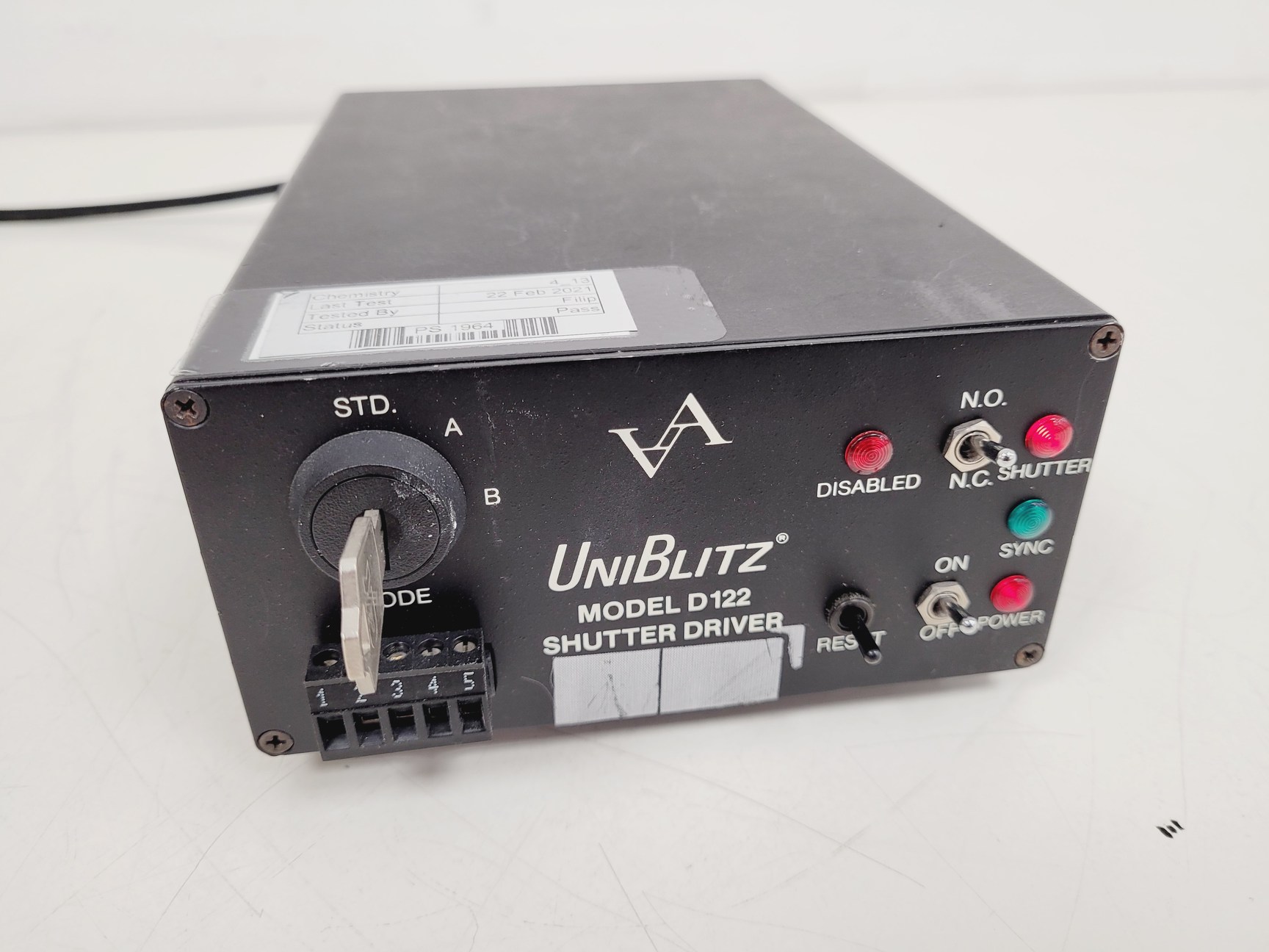 Image of UniBlitz Shutter Driver Mod LS6T2 & Shutter Model D122 Lab