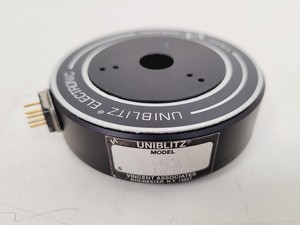 Thumbnail image of UniBlitz Shutter Driver LS6T2 & Model D122 Shutter  Lab