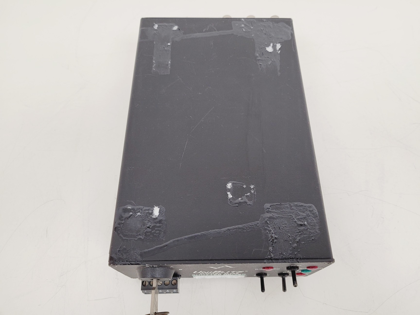 Image of UniBlitz Shutter Driver LS6T2 & Model D122 Shutter  Lab