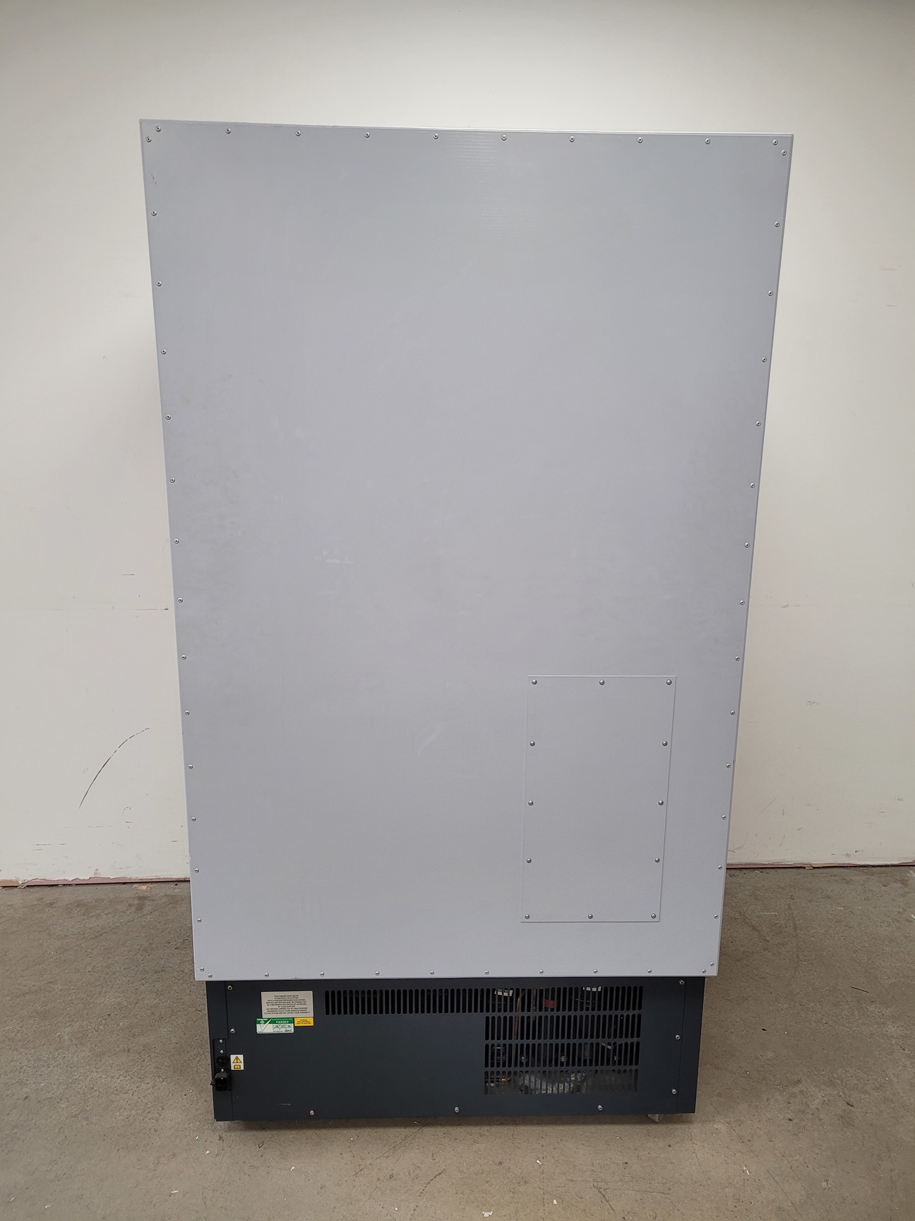 Image of RS Biotech Eclipse 600 Ultra-Low Temperature Freezer Part no. 05600-230 Lab