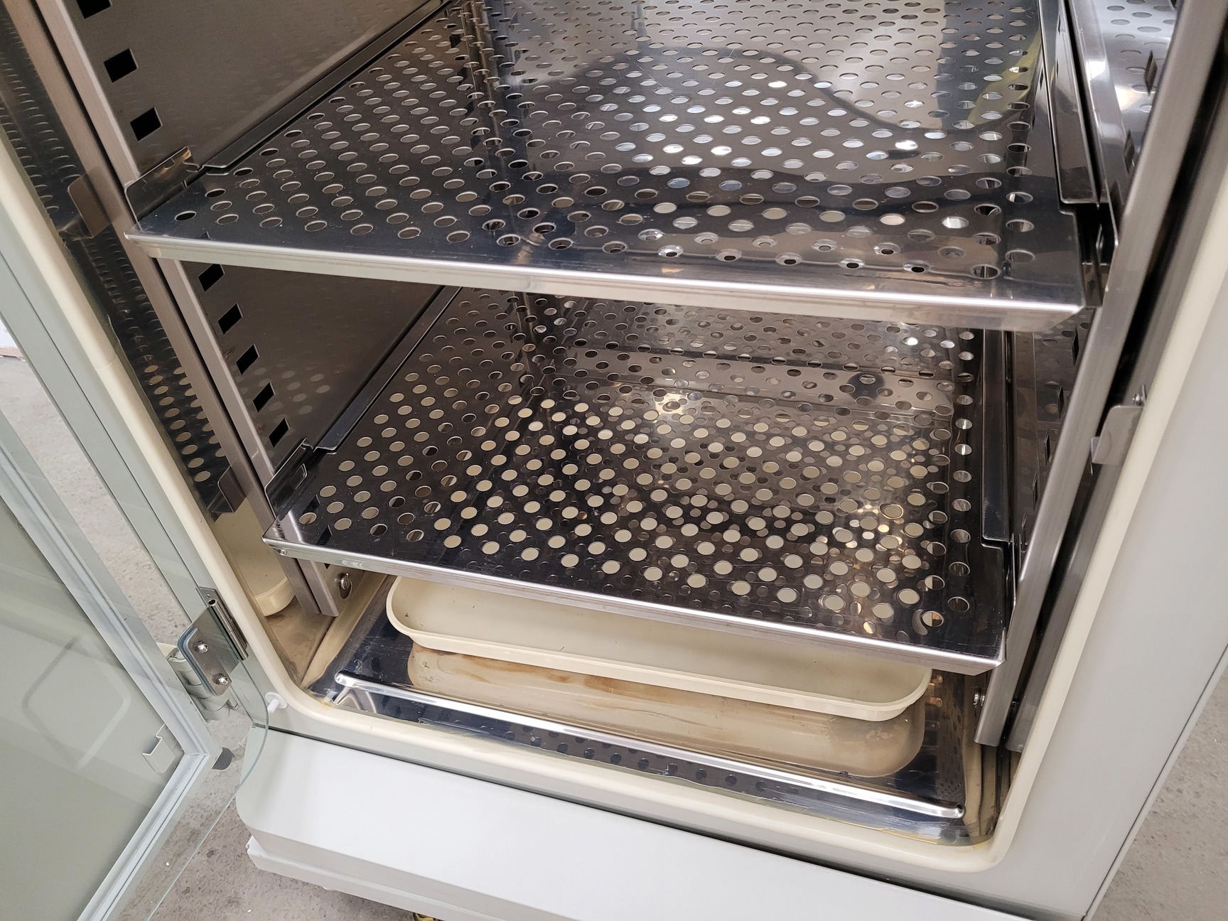 Image of Sanyo Laboratory CO2 Incubator Stack  Models - MCO-17AIC / MCO-17AI Lab