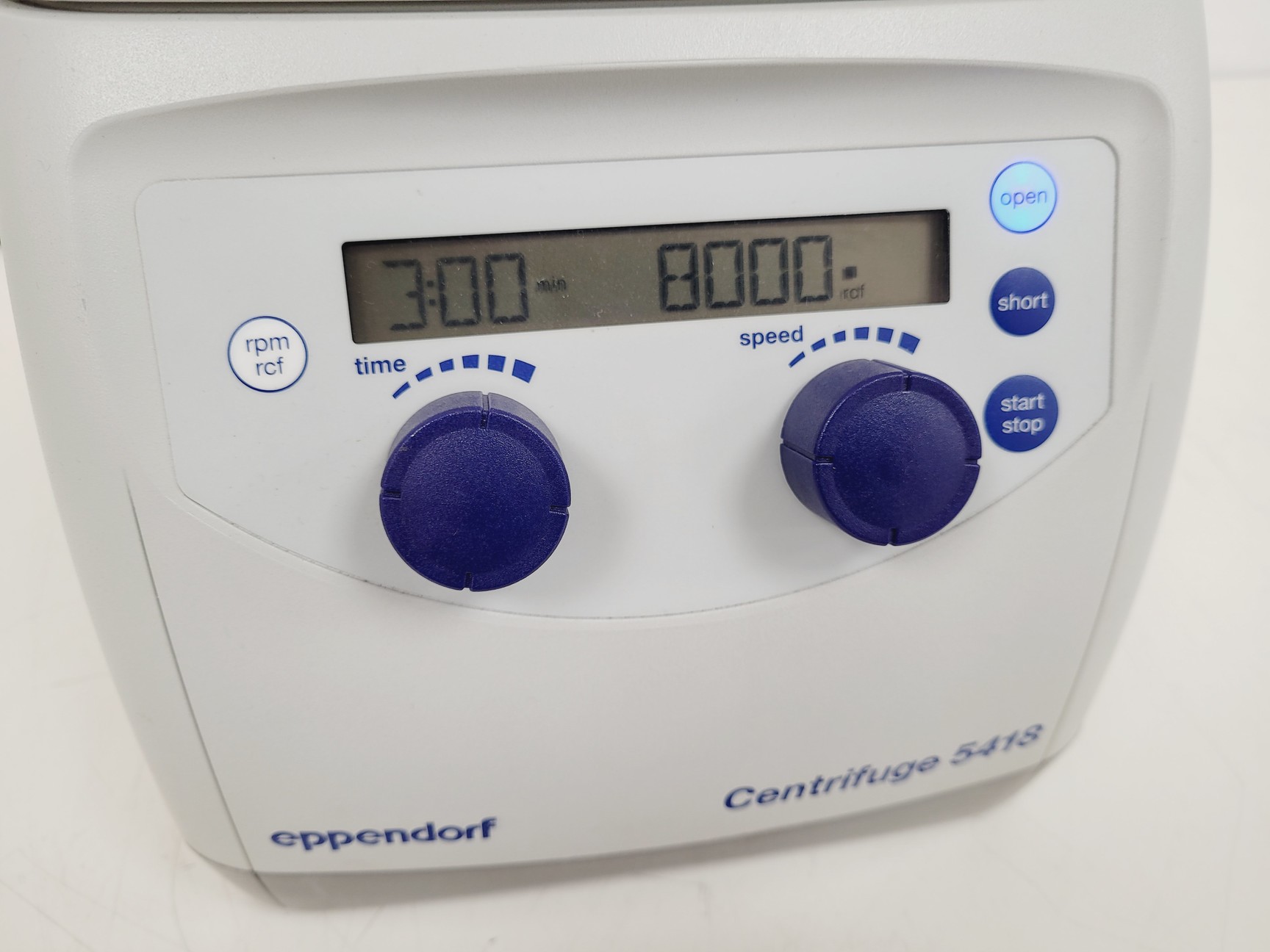 Image of Eppendorf Benchtop Centrifuge Model - 5418 + 14000rpm Rotor  FA-45-18-11 Lab