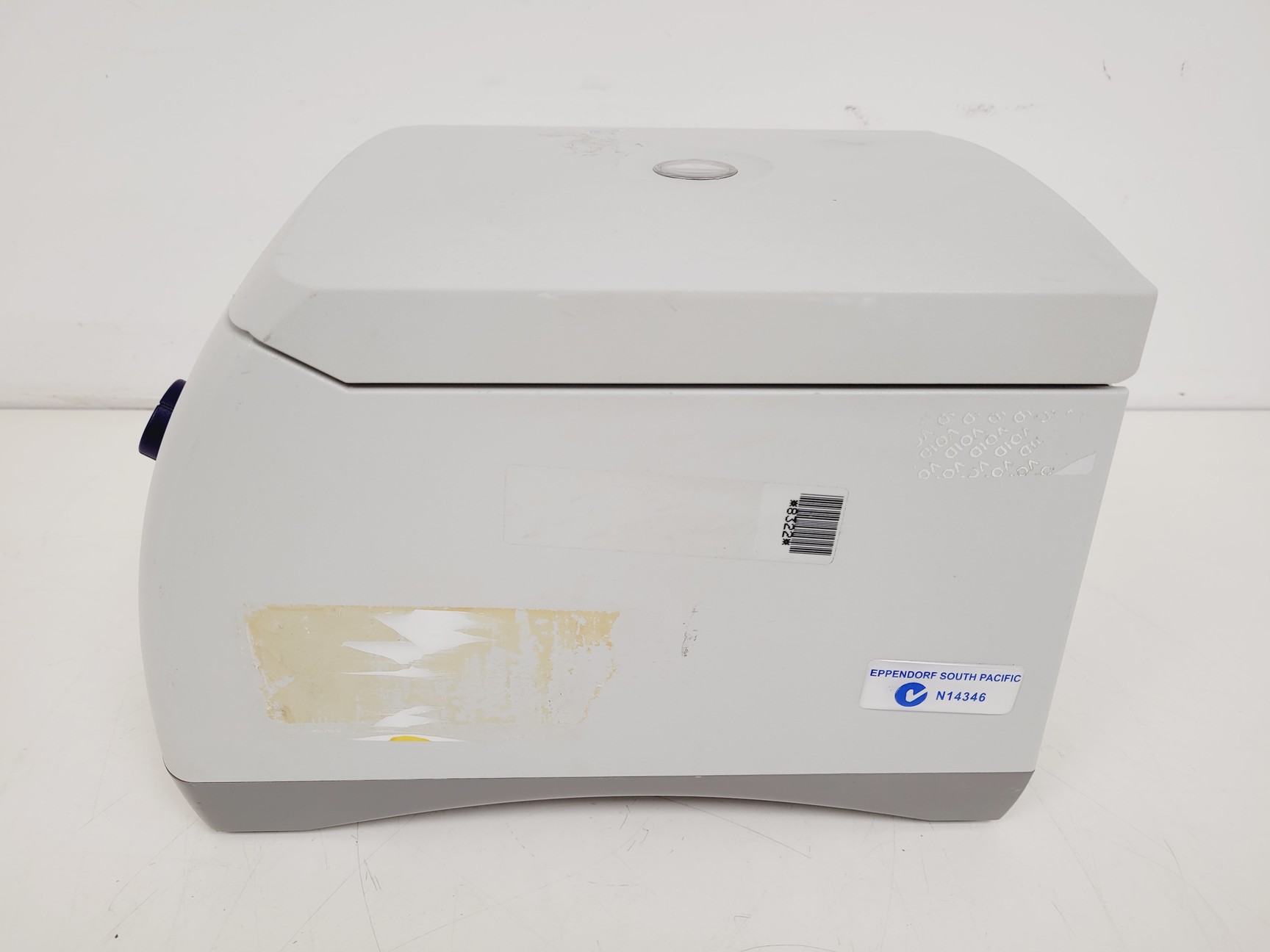 Image of Eppendorf Benchtop Centrifuge Model - 5418 + 14000rpm Rotor  FA-45-18-11 Lab