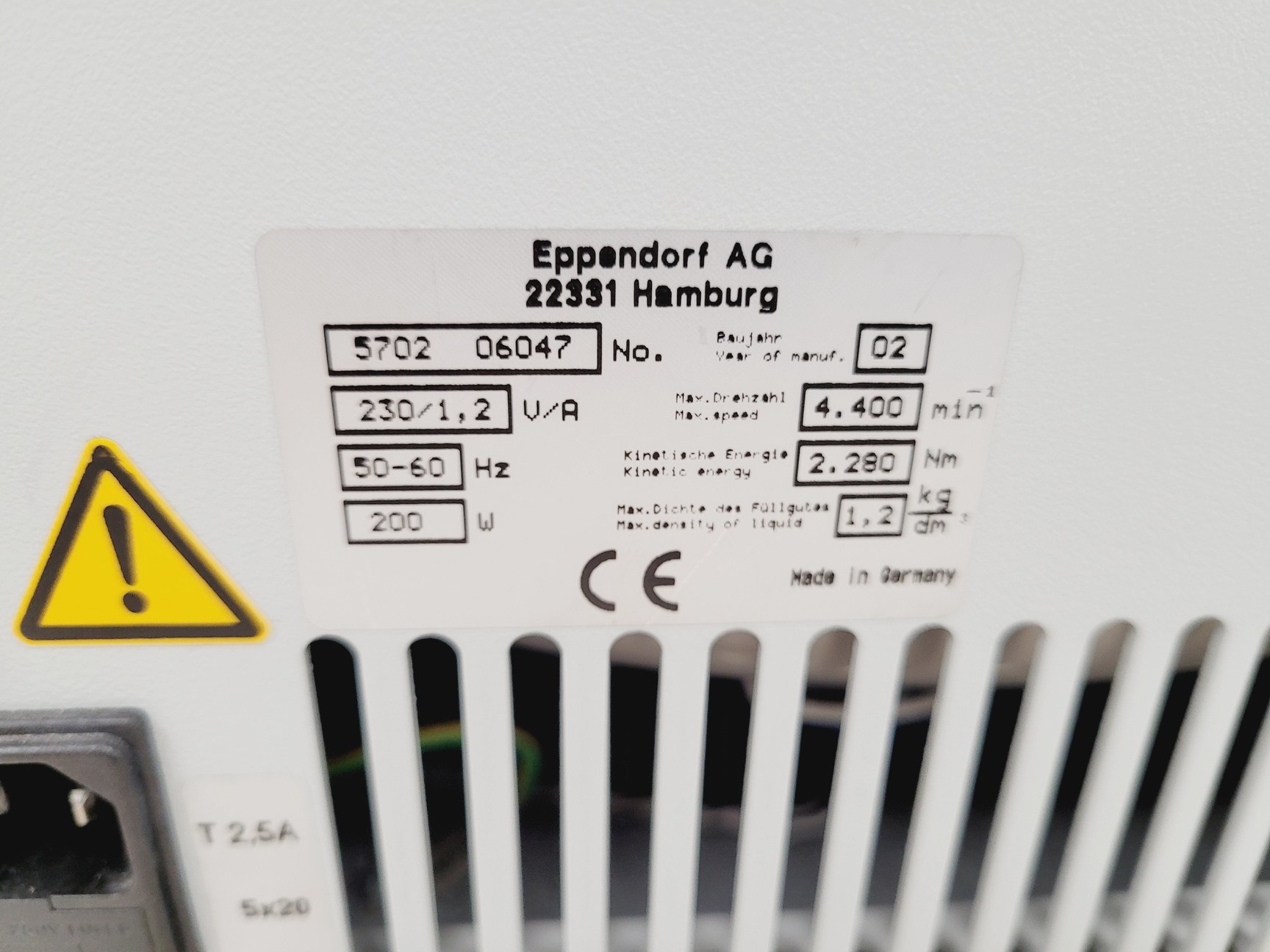 Image of Eppendorf Benchtop Centrifuge - 5702 + 4400RPM 5702/R A-4-38 Bucket Rotor Lab