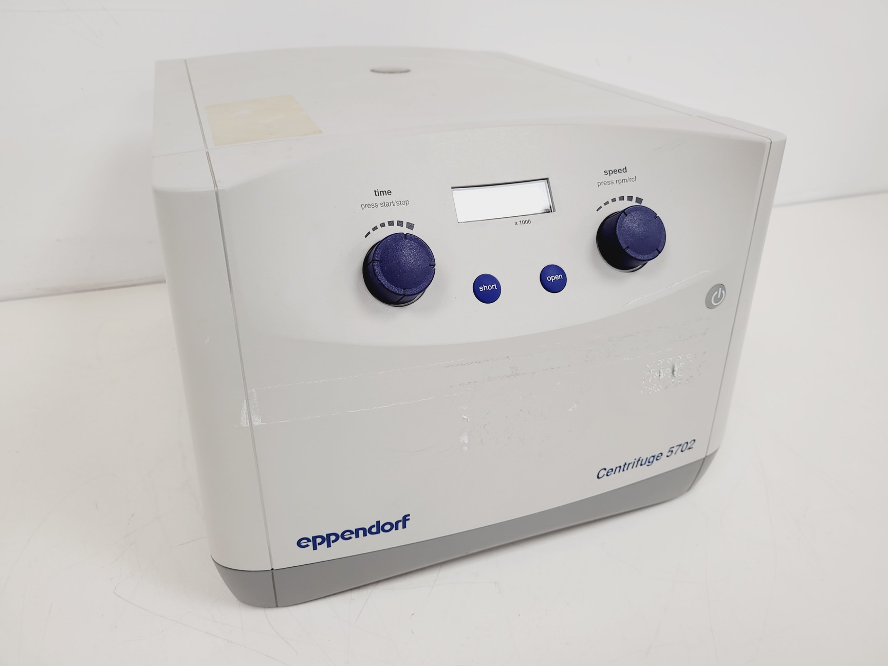 Image of Eppendorf Benchtop Centrifuge - 5702 + 4400RPM 5702/R A-4-38 Bucket Rotor Lab