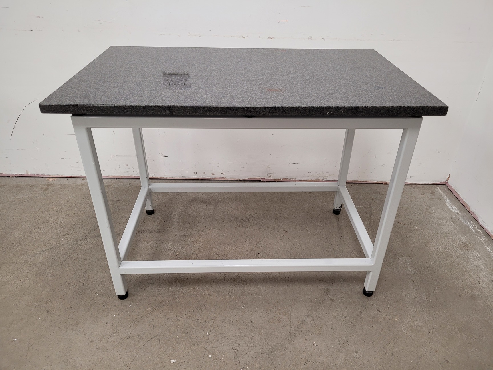 Image of Granite Topped Laboratory Anti Vibration Table 121x73.5cm Lab