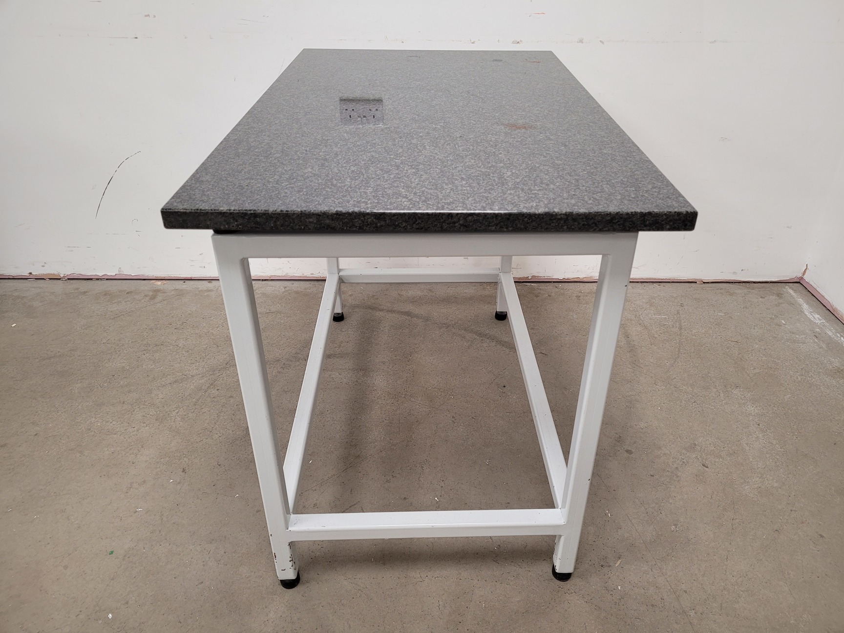 Image of Granite Topped Laboratory Anti Vibration Table 121x73.5cm Lab