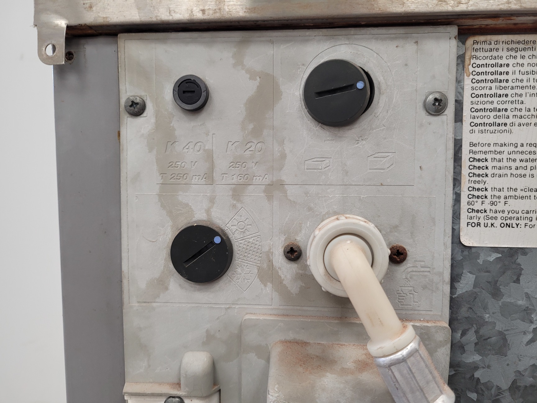 Image of Ignis Blizzard 20 Ice Maker Machine Model no. AGH 326/IG Lab