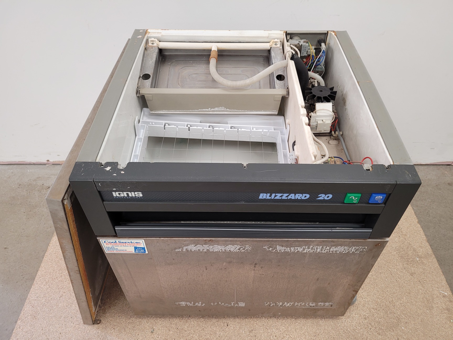 Image of Ignis Blizzard 20 Ice Maker Machine Model no. AGH 326/IG Lab