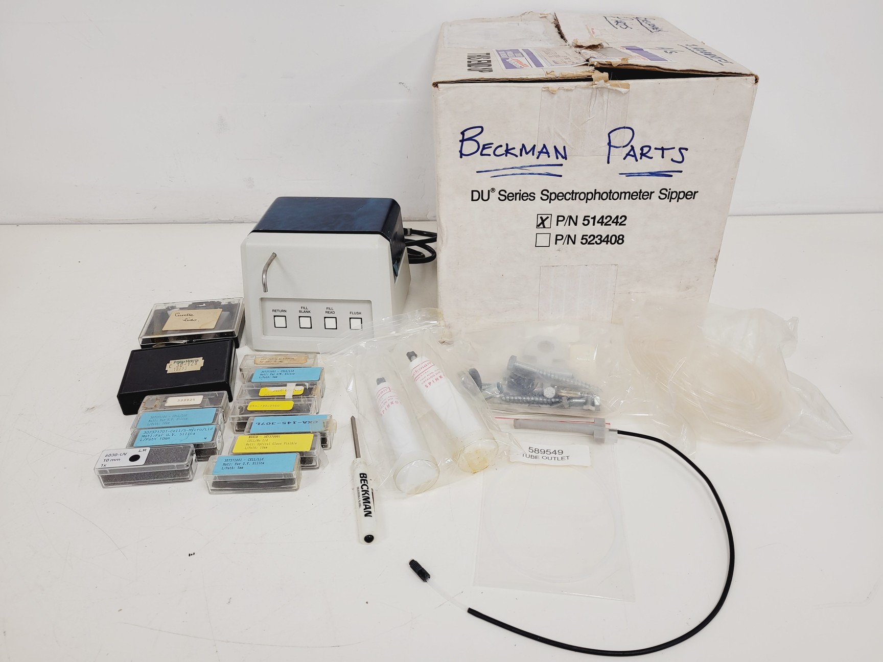 Image of Beckman DU 640 UV/VIS Spectrophotometer Lab