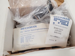 Thumbnail image of Beckman DU 640 UV/VIS Spectrophotometer Lab