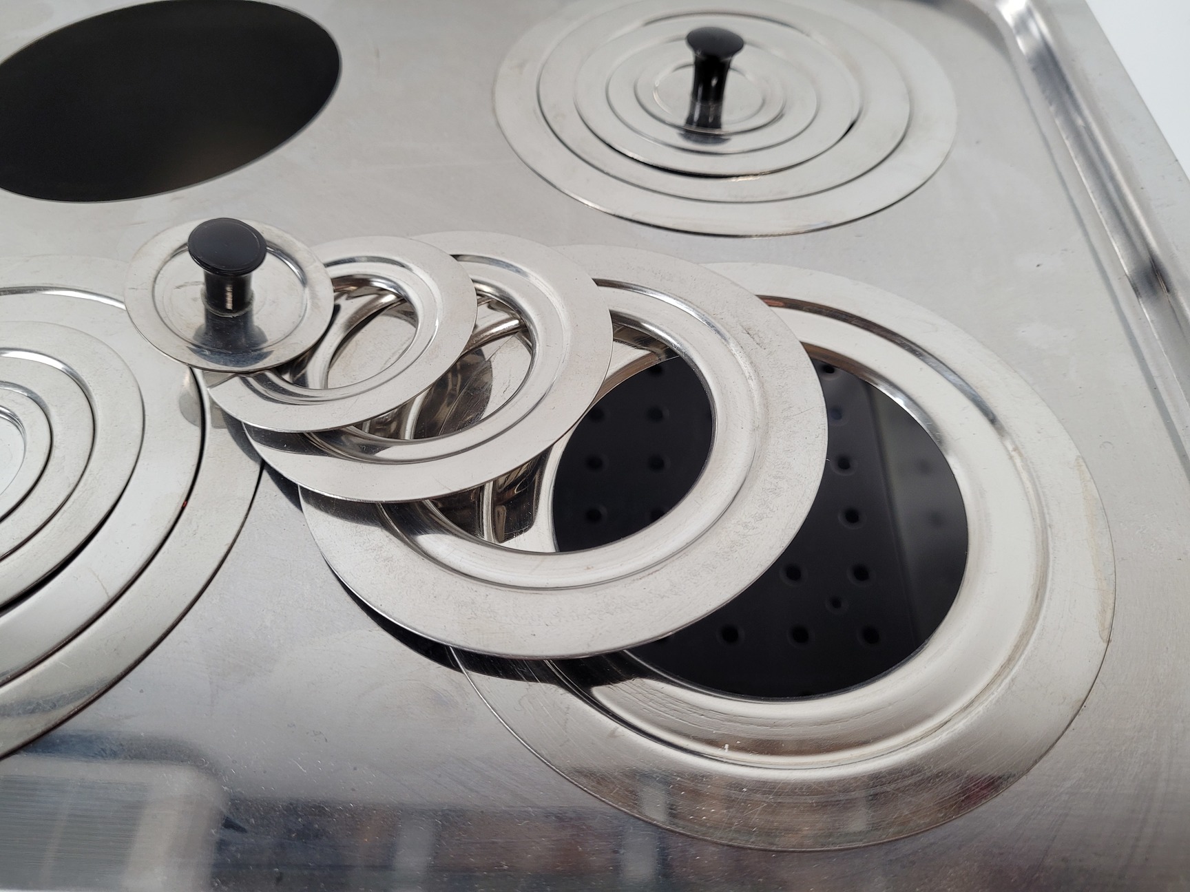 Image of Clifton Boiling Bath NE1B-28 with Bourgeat Concentric Ring Plate Lab