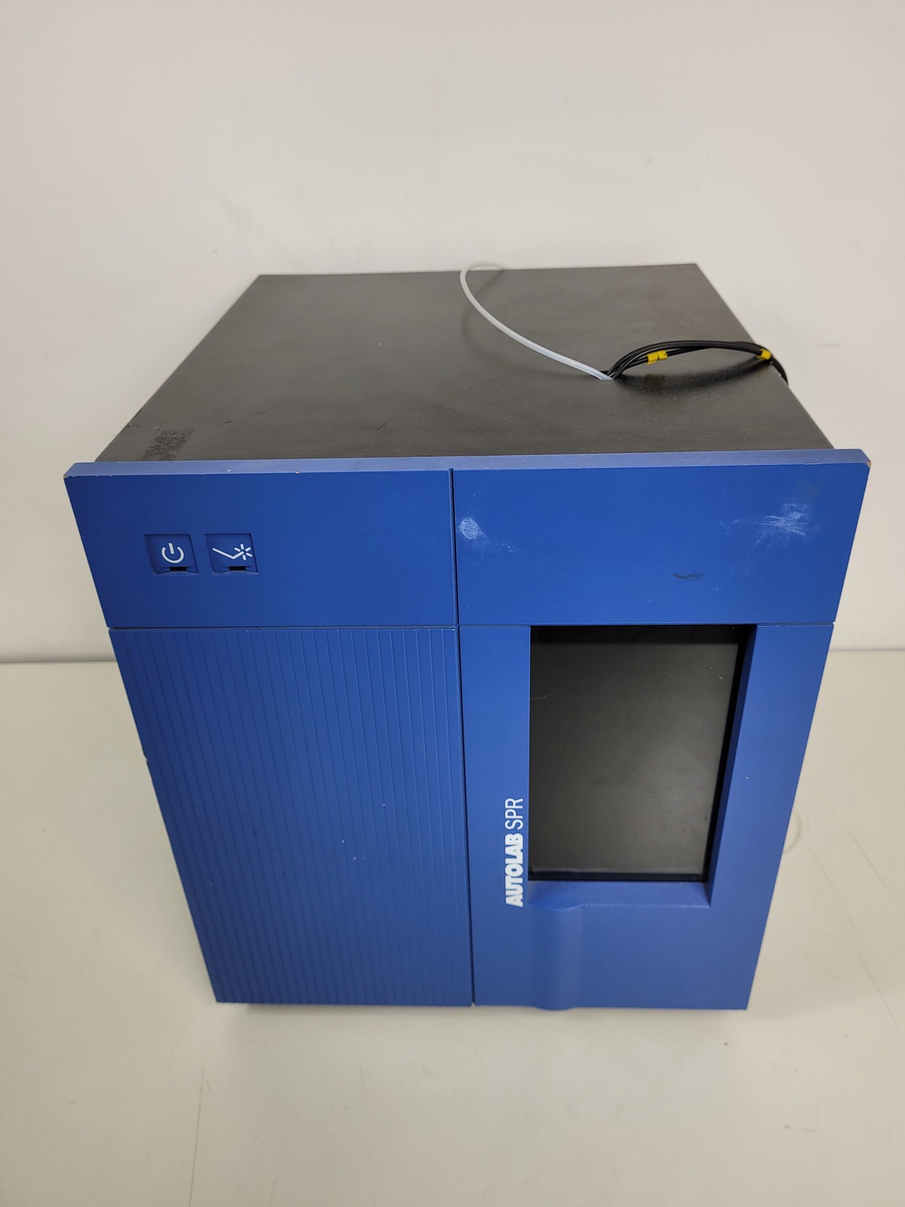 Image of Eco Chemie AutoLab SPR Biosensor Instrument with Accessories Lab