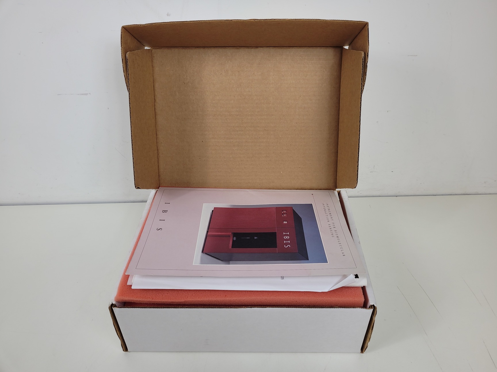 Image of Eco Chemie AutoLab SPR Biosensor Instrument with Accessories Lab