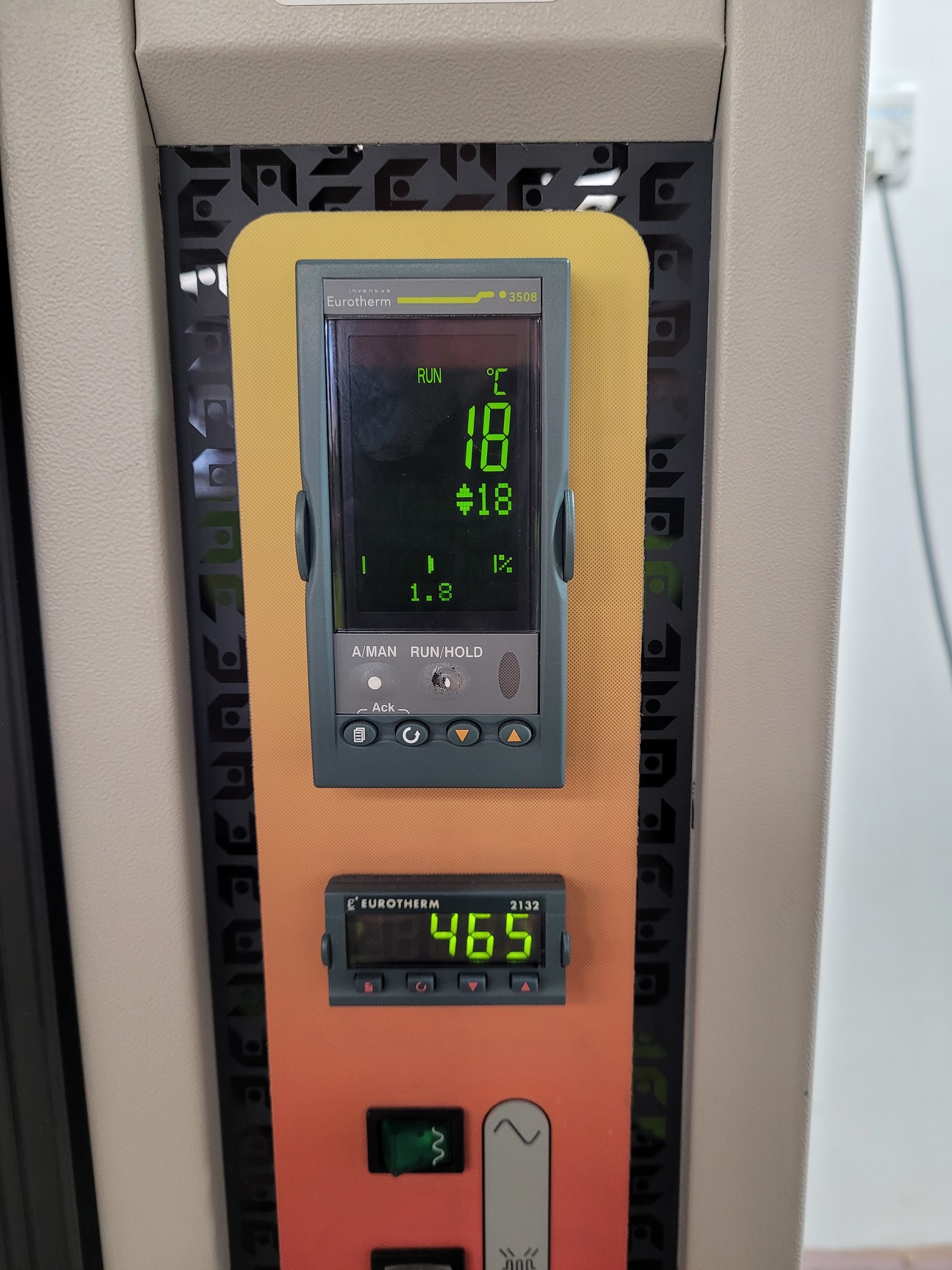 Image of Carbolite LHT6/120 High Temperature Laboratory Oven Lab