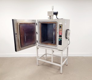 Thumbnail image of Carbolite LHT6/120 High Temperature Laboratory Oven Lab