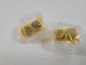 Thumbnail image of 6x Perkin Elmer 13mm Dies & Other Accessories Lab