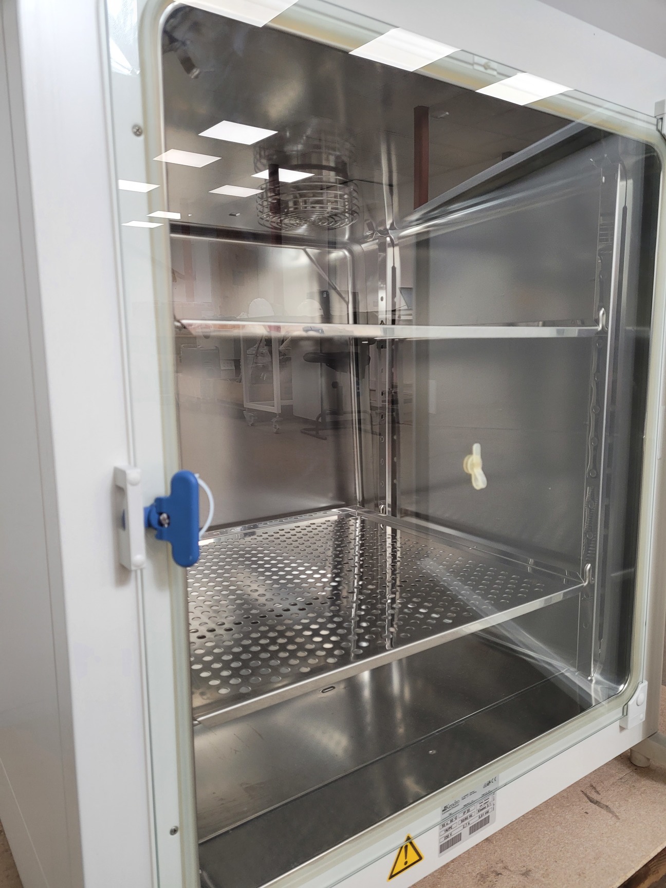 Image of Kendro HERACell 240 Laboratory CO2 Incubator Lab