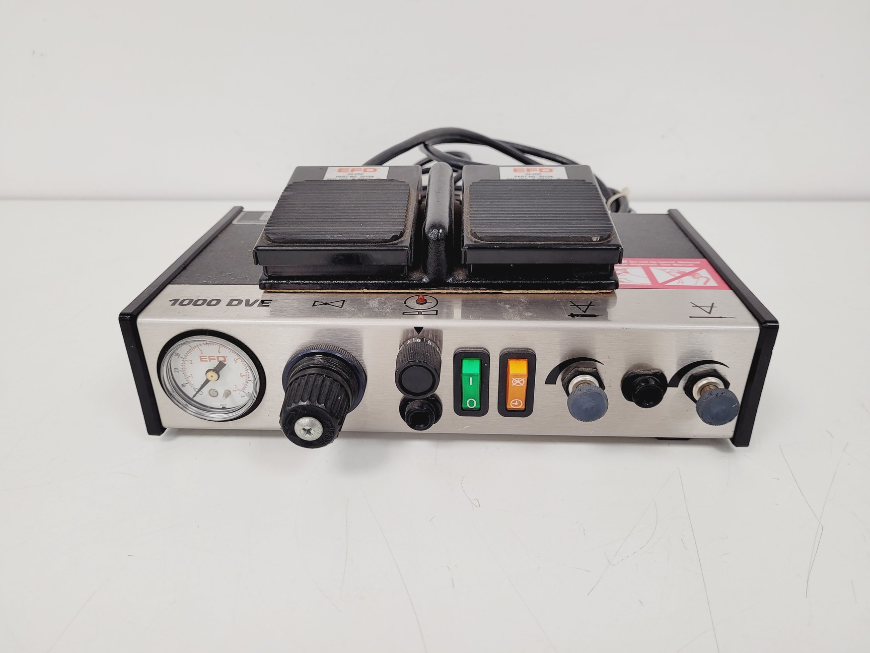 Image of EFD 1000 DVE Liquid / Epoxy Adhesive Fluid Dispenser 