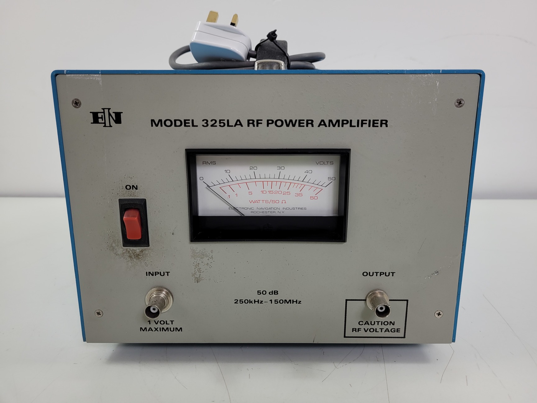 Image of ENI 325LA RF Power Amplifier Model 325LA-11511 Lab
