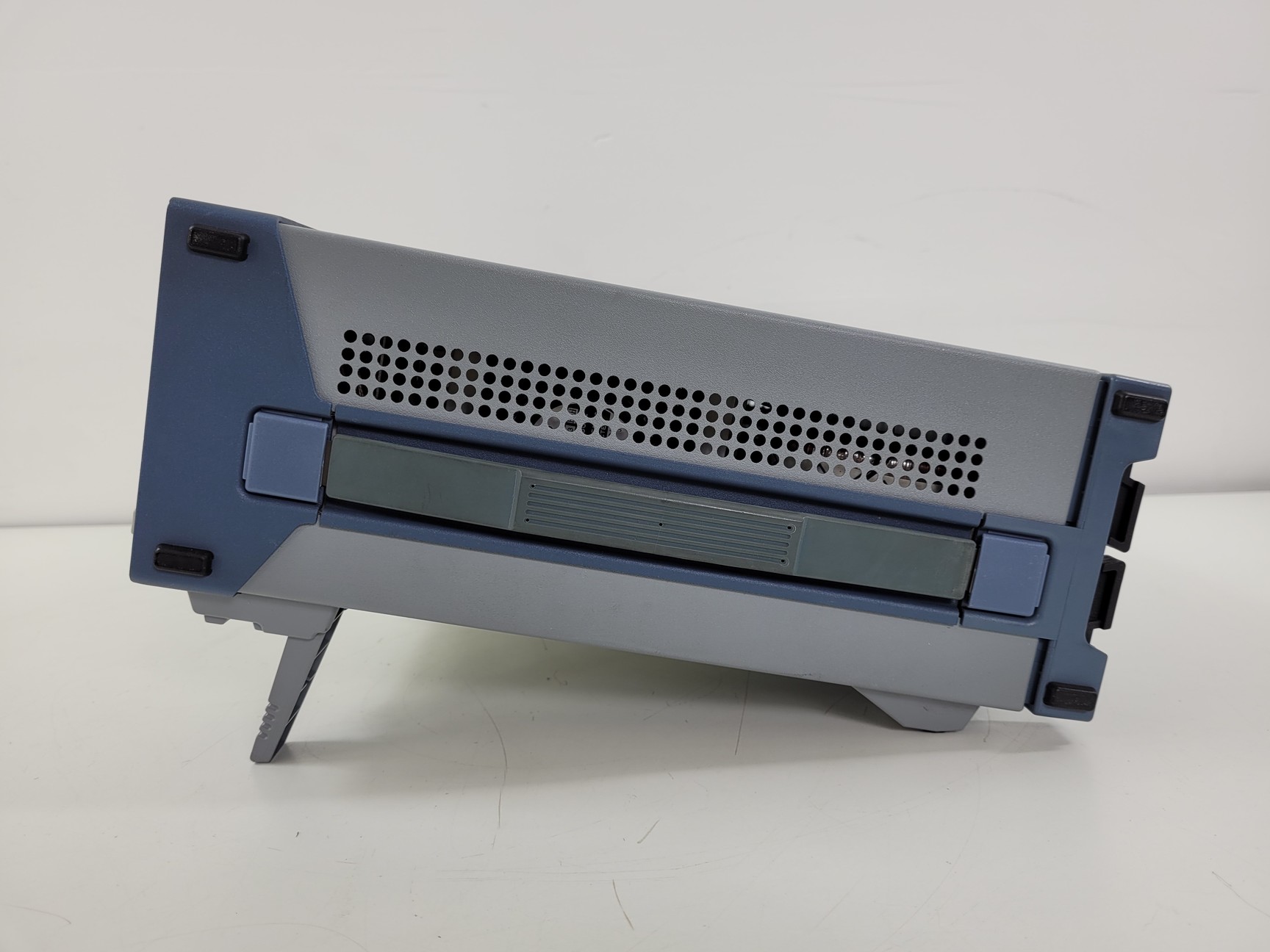 Image of Rohde & Schwarz AFG Function Generator 377.2100.02 Lab