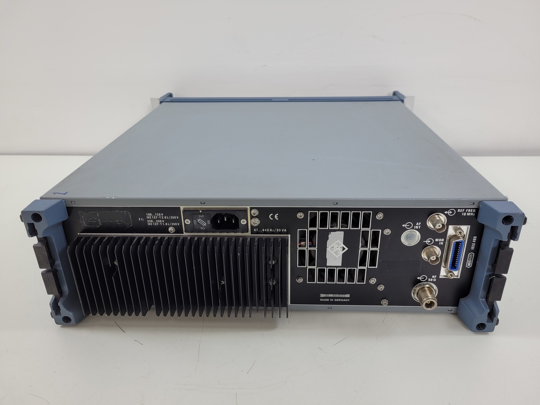 Image of Rohde & Schwarz Signal Generator SMX 826.4517.52 Lab Spares/Repairs