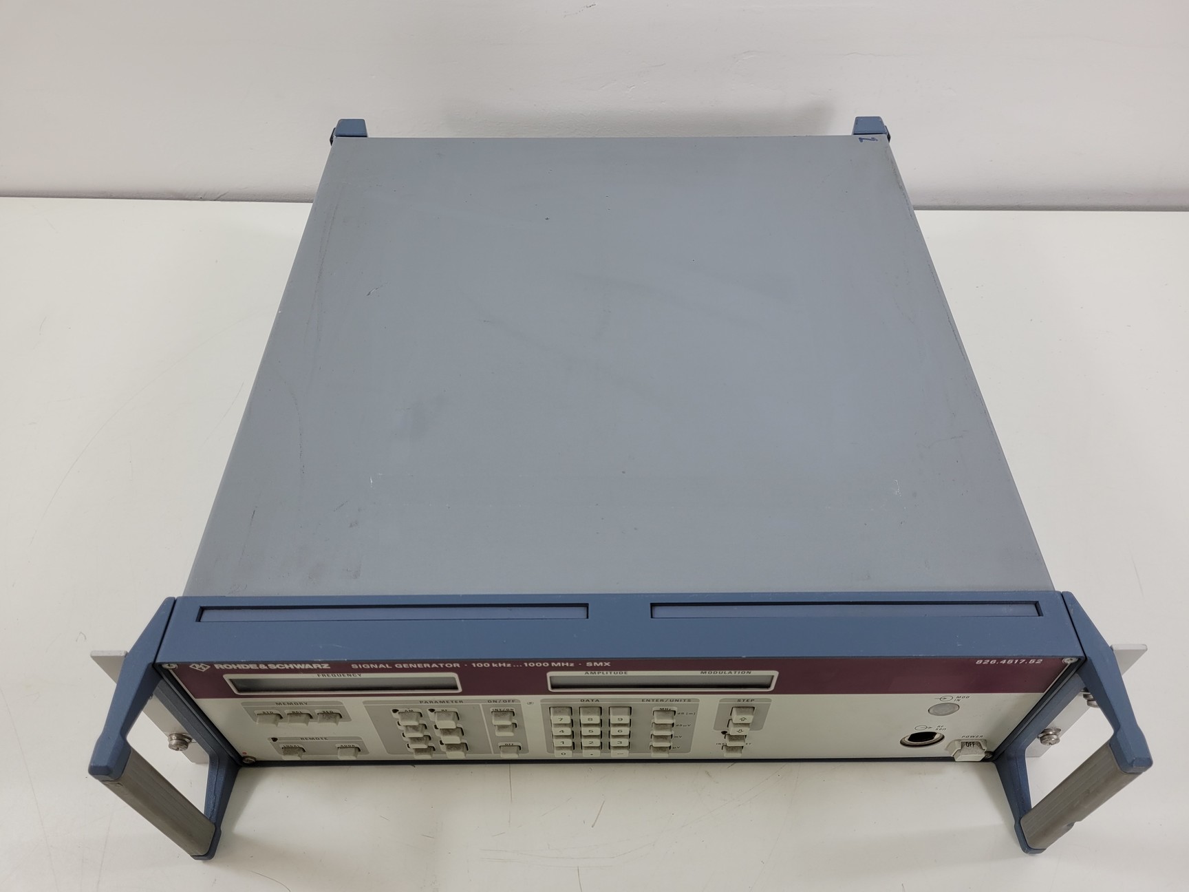 Image of Rohde & Schwarz Signal Generator SMX 826.4517.52 Lab Spares/Repairs