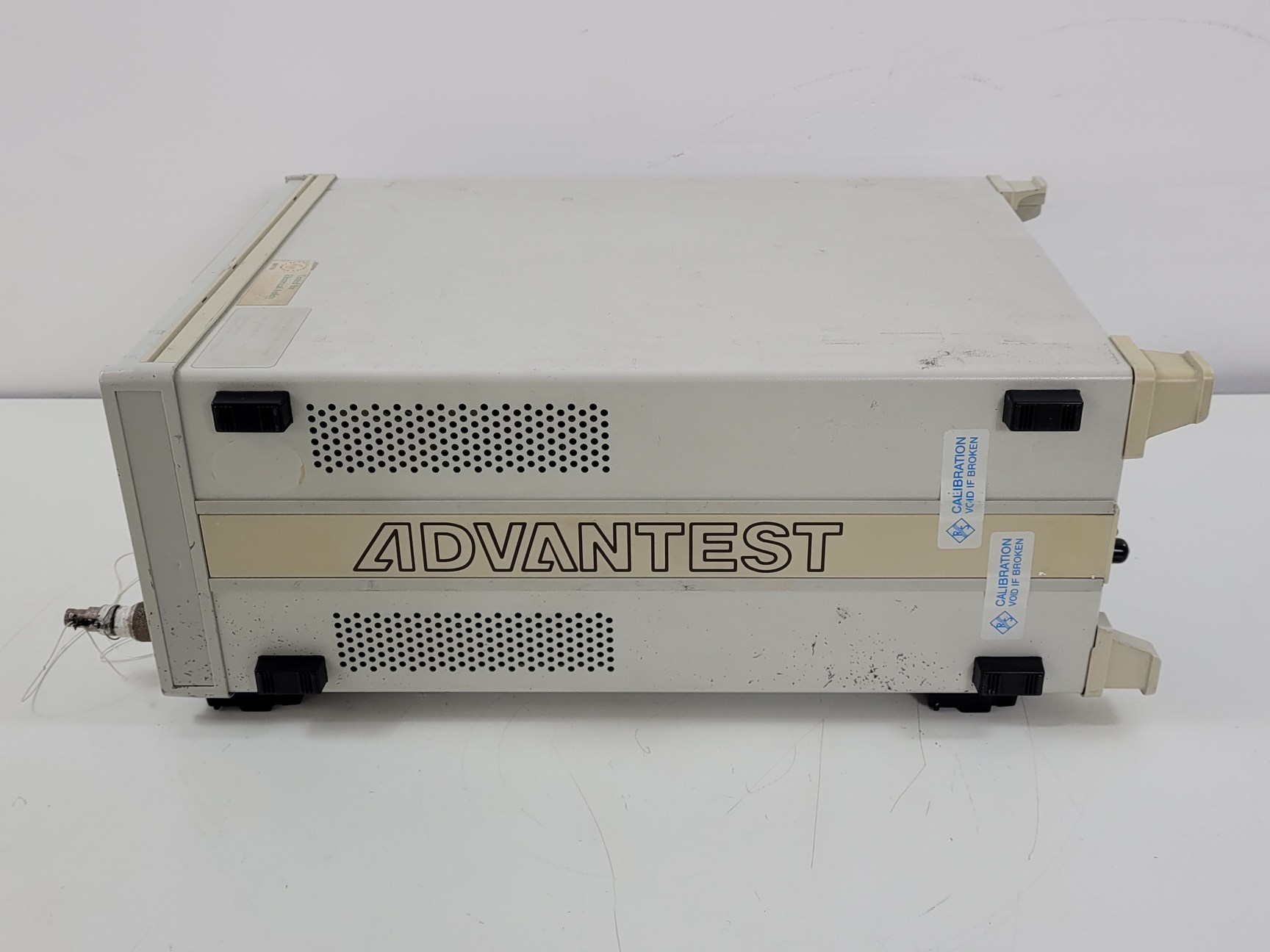 Image of Advantest Spectrum Analyser Model R3261A Lab